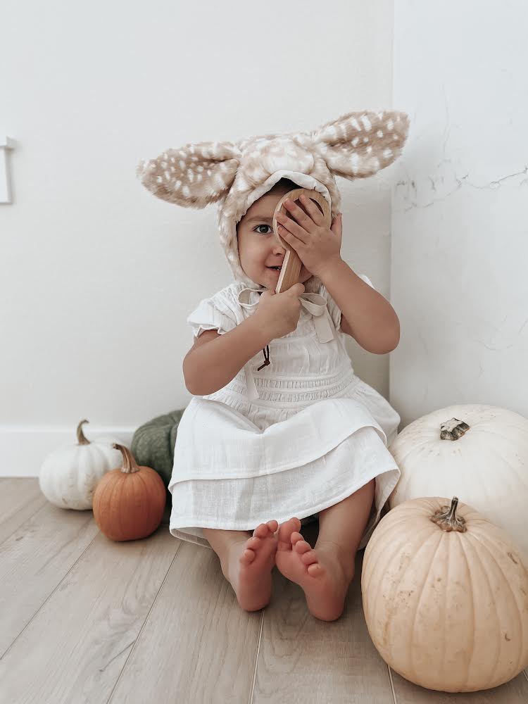 
                  
                    Fawn Bonnet
                  
                